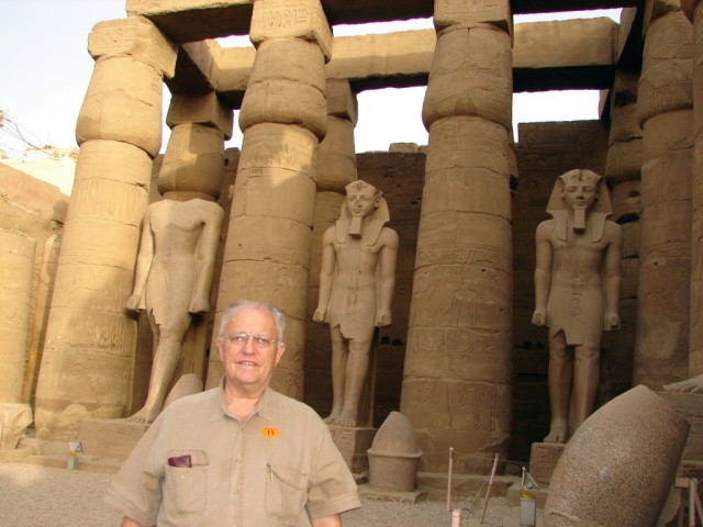 2008/03(March)/AroundTheWorld/Egypt/Luxor/640x480_more Pharohs.jpg